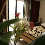 & Linda Ξενοδοχείο