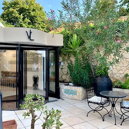 & Linda Hotel Giardini-Naxos