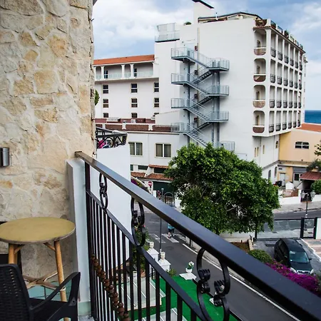 Hotel & Linda Giardini-Naxos