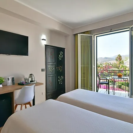 & Linda Джардіні-Наксос