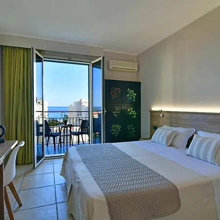 & Linda Hotel Giardini-Naxos