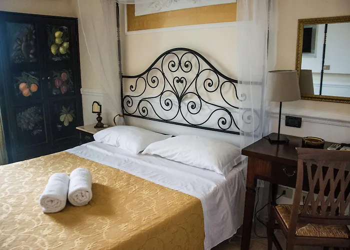 & Linda Hotel Giardini-Naxos