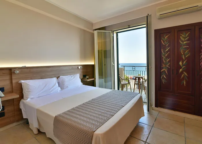 & Linda Hotell Giardini Naxos