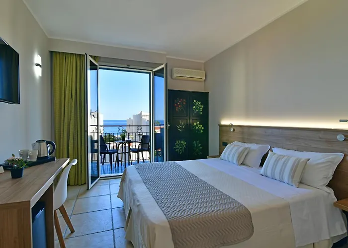 & Linda Hotel Giardini-Naxos