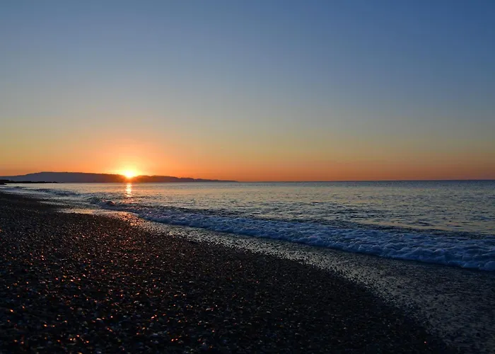 & Linda Giardini-Naxos