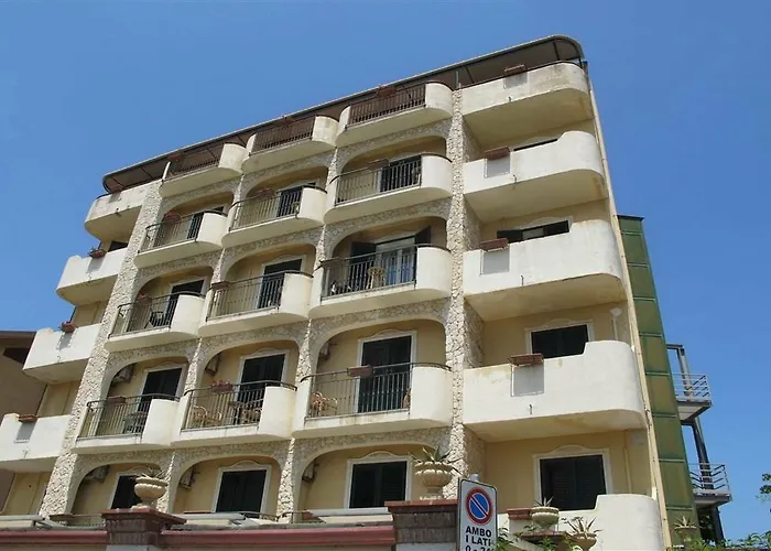 Hotell & Linda Giardini Naxos