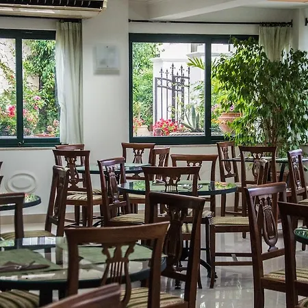 Hotel & Linda Giardini Naxos