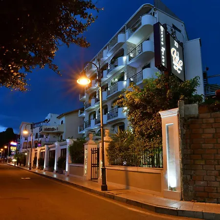Hotell & Linda Giardini Naxos