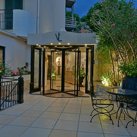 & Linda Otel Giardini Naxos